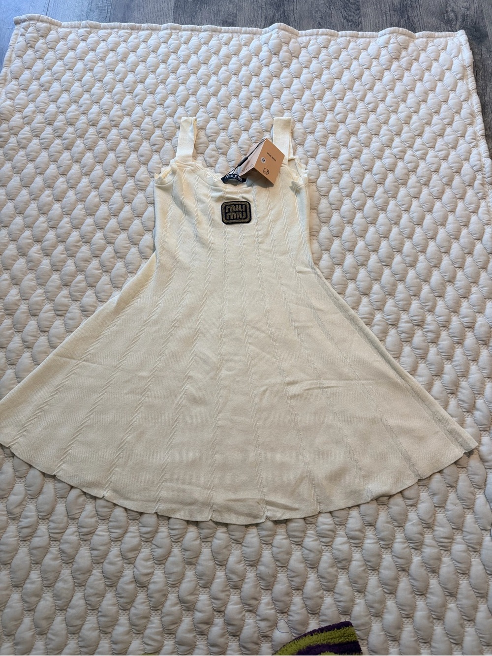 Miu Miu Cream Knit Tank with Navy Logo Patch - Picture 1 of 2